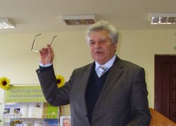 Коли землею ти живеш – праця стає святою