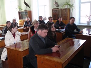 А на очах бринить сльоза…