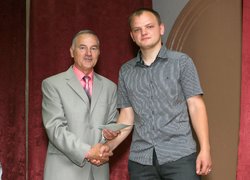 І світлі мрії, й мить прощання сплелися у єдиному танку