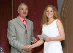 І світлі мрії, й мить прощання сплелися у єдиному танку