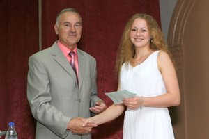 І світлі мрії, й мить прощання сплелися у єдиному танку