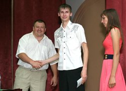 І світлі мрії, й мить прощання сплелися у єдиному танку