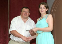 І світлі мрії, й мить прощання сплелися у єдиному танку