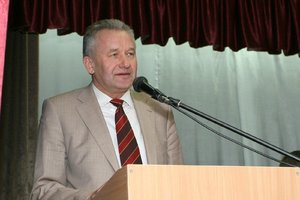І світлі мрії, й мить прощання сплелися у єдиному танку