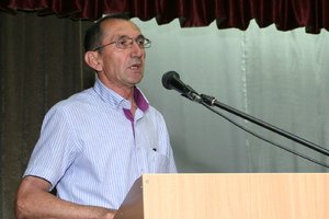 І світлі мрії, й мить прощання сплелися у єдиному танку