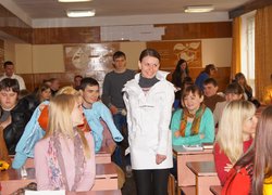 Дискусійний клуб факультету менеджменту на тему «Менеджер – це рульовий у бурхливому океані світової економіки»