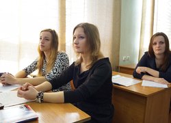Дискусійний клуб факультету менеджменту «Митне оформлення міжнародних морських перевезень»