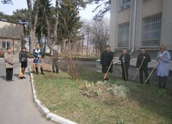 Впорядкування благоустрою території університету