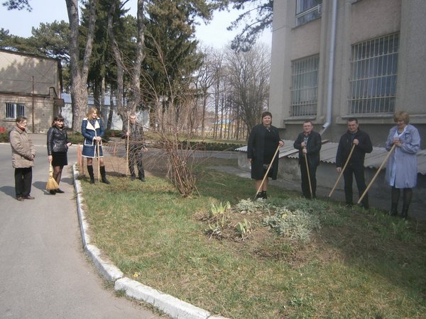 Впорядкування благоустрою території університету