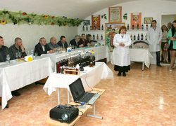 Конкурс аматорських вин