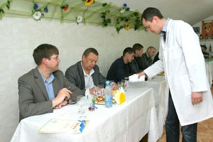 Конкурс аматорських вин