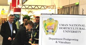 Кафедра плодівництва і виноградарства УНУС на виставці «Фрутлогістика» в Берліні