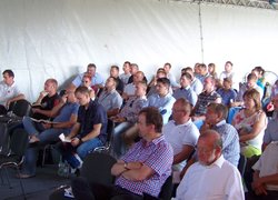 Виступає менеджер польської фірми «Агрофреш» Адам Парадовські