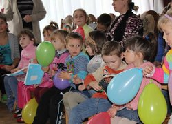 Продовжується благодійна акція допоможи дітям-сиротам