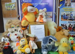 Благодійна акція "Допоможи дітям-сиротам"
