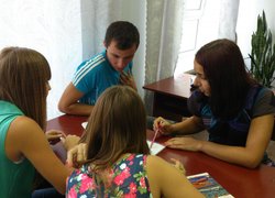 Навчальний тренінг «Презентаційне оформлення виставкової вітрини»