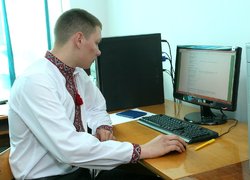 Студенти-першокурсники факультету економіки і підприємництва підкорили свою першу наукову вершину