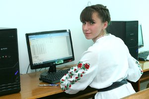 Студенти-першокурсники факультету економіки і підприємництва підкорили свою першу наукову вершину