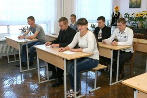 Студенти-першокурсники факультету економіки і підприємництва підкорили свою першу наукову вершину