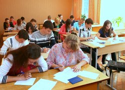 Студенти-першокурсники факультету економіки і підприємництва підкорили свою першу наукову вершину