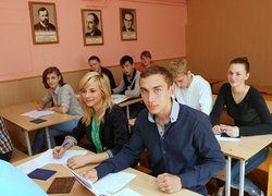 Студенти-першокурсники факультету економіки і підприємництва підкорили свою першу наукову вершину