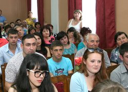 І гіркота прощання миті труїла радість відчуттів…