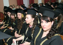 І гіркота прощання миті труїла радість відчуттів…