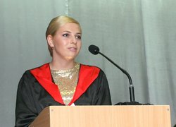 І гіркота прощання миті труїла радість відчуттів…