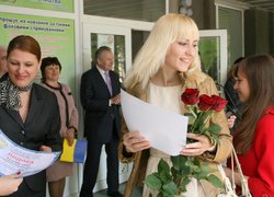 І звичний звук дзвінка нам сповіщав нове життя…