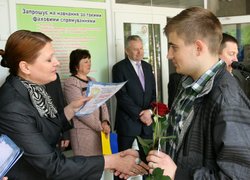 І звичний звук дзвінка нам сповіщав нове життя…