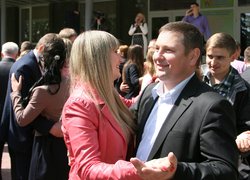 І звичний звук дзвінка нам сповіщав нове життя…