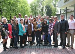 І звичний звук дзвінка нам сповіщав нове життя…