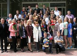 І звичний звук дзвінка нам сповіщав нове життя…
