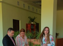 Першокурсникам факультету економіки і підприємництва вручили головний документ студента