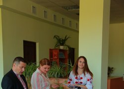Першокурсникам факультету економіки і підприємництва вручили головний документ студента