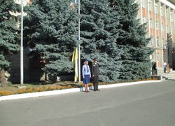 Прапор України майорітиме над мирною, сильною і єдиною державою!
