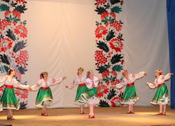 Танцювальний вернісаж творчих колективів Уманського НУС