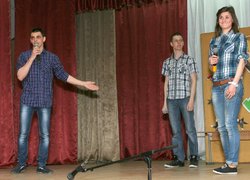 Сміх продовжує життя