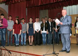 Сміх продовжує життя
