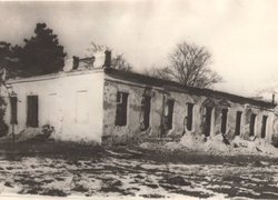 Будинок лікарні та поліклініки (Вавілова, 4)