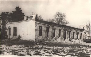 Будинок лікарні та поліклініки (Вавілова, 4)