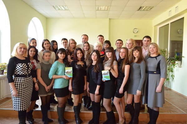 Студенти факультету економіки і підприємництва презентували до 170-ї річниці рідного університету збірку власних віршів