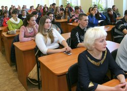 Студенти факультету економіки і підприємництва презентували до 170-ї річниці рідного університету збірку власних віршів