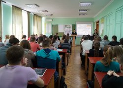 Дискусійний клуб факультету менеджменту «Україна – єдина суверенна держава»
