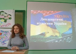 Дискусійний клуб факультету менеджменту «Україна – єдина суверенна держава»