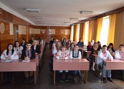 Факультет плодоовочівництва,екології та захисту рослин провів виховну годину присвячену творчості Т. Шевченка