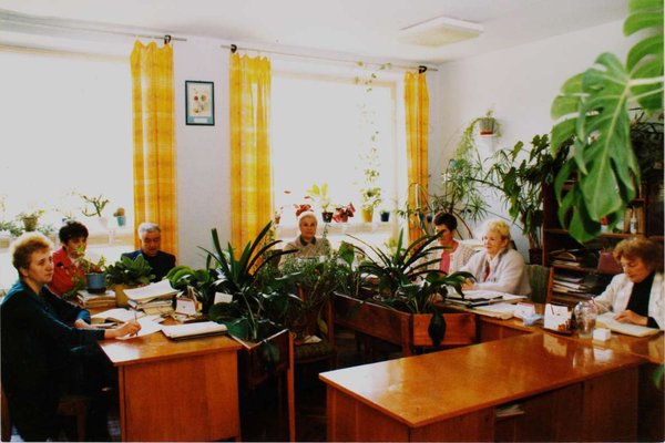 Кафедра ботаніки (зліва-направо): Свистун О.В., Парубок М. І., Гаврилюк В.А., Кравець Т.О.,  Казанюк Н.Ф., Геркіял З.В., Романщак С.П.
