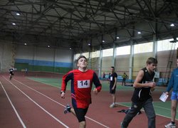 Фінішує першим Діденко Антон