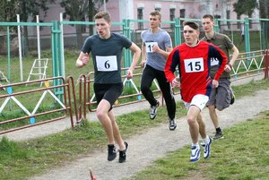 На дистанції 2000м
