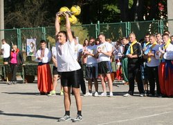Козацькому роду нема переводу